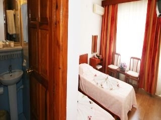 Imagen de la habitación del Hotel Saadet. Foto 18