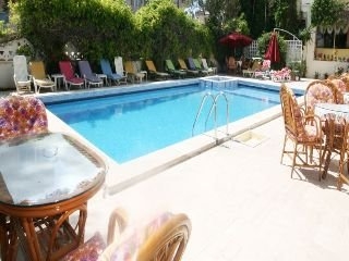 Imagen de la piscina del Hotel Saadet. Foto 20