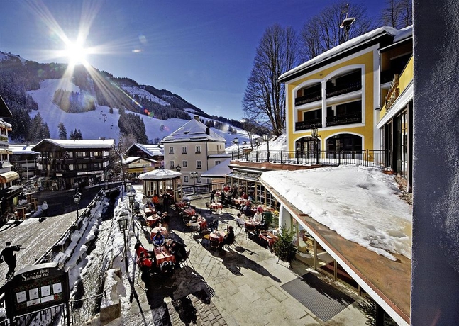 Imagen de los exteriores del Hotel Saalbacher Hof. Foto 7