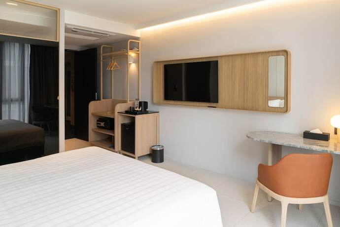 Imagen de la habitación del Hotel Saan Sathorn. Foto 16
