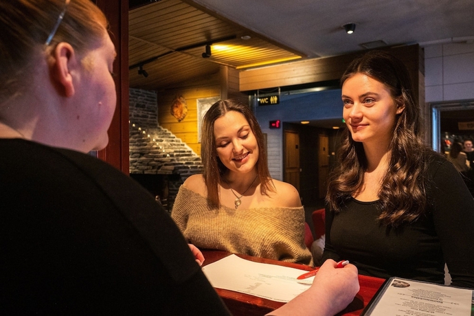 Imagen de los interiores del Hotel Saariselkä Inn. Foto 15