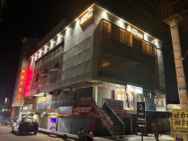 Imagen general del Hotel Saarthi, Agra. Foto 1
