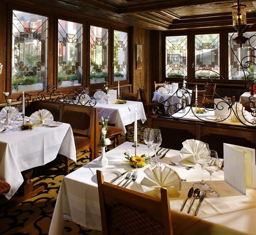 Imagen del bar/restaurante del Hotel Saaserhof Apartments. Foto 5