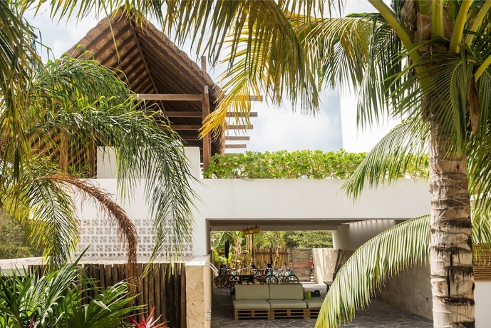 Imagen de los interiores del Hotel Saasil. Foto 17