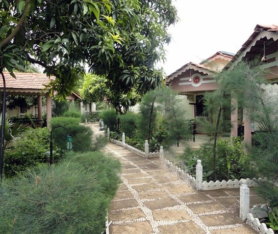 Imagen de la habitación del Hotel Saavaj Resort. Foto 36