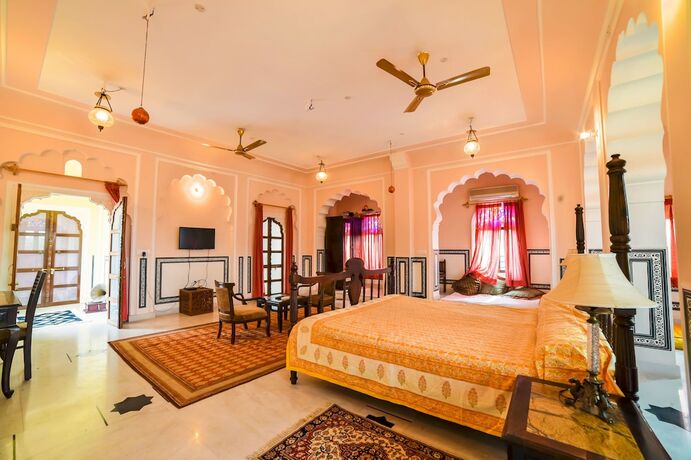 Imagen de la habitación del Hotel Saba Haveli. Foto 18