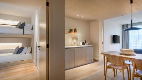 Imagen de la habitación del Hotel Sabàtic Sitges. Foto 19