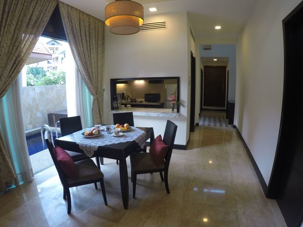 Imagen de la habitación del Hotel Sabah Beach Villas And Suites. Foto 8