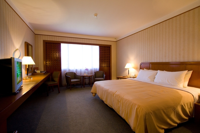 Imagen de la habitación del Hotel Sabah Sandakan. Foto 6