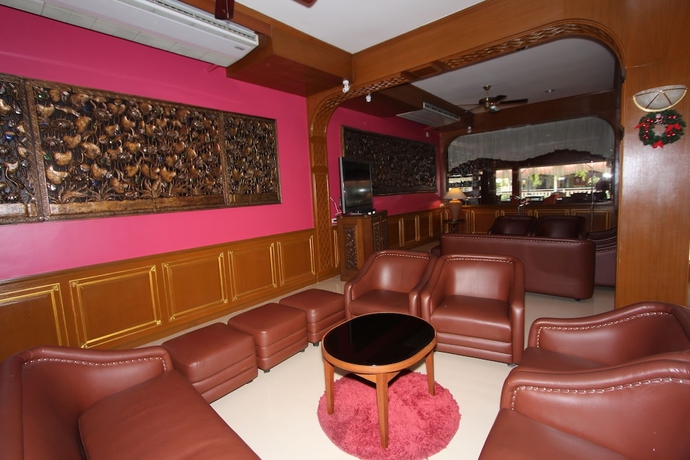 Imagen de los interiores del Hotel Sabai Inn. Foto 18