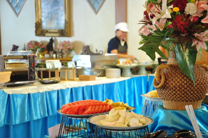 Imagen del bar/restaurante del Hotel Sabai Resort. Foto 4