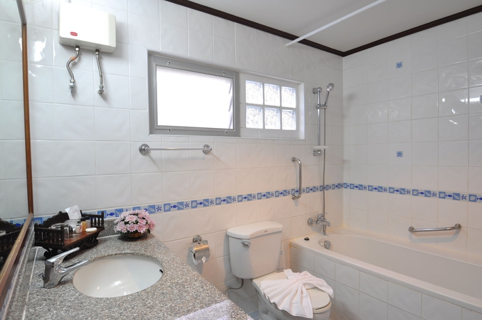 Imagen de la habitación del Hotel Sabai Resort. Foto 14