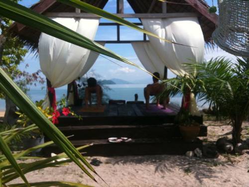 Imagen de la habitación del Hotel Sabai Sabai Beach Bungalows. Foto 9