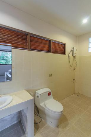 Imagen de la habitación del Hotel Sabaii Bay Resort. Foto 20