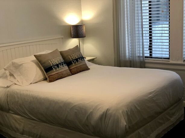Imagen de la habitación del Hotel Sabal Palms Inn. Foto 16