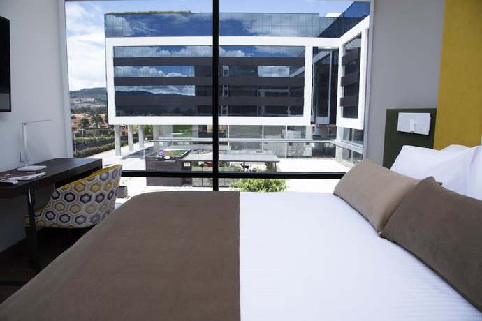 Imagen de la habitación del Hotel Sabana Park. Foto 14