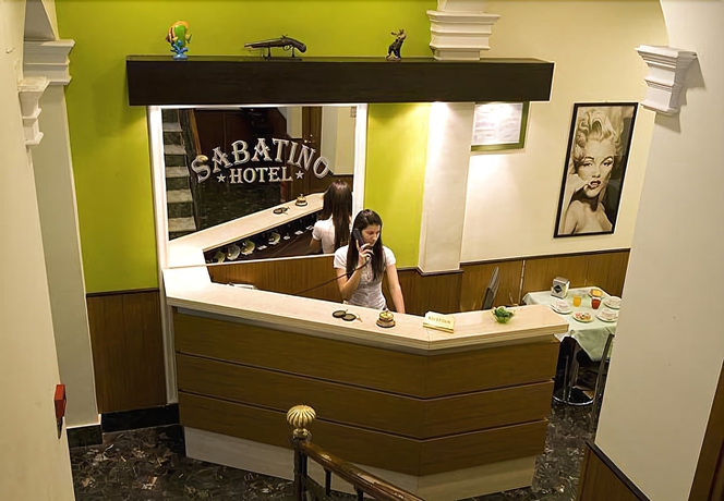 Imagen de los interiores del Hotel Sabatino, Milán. Foto 11