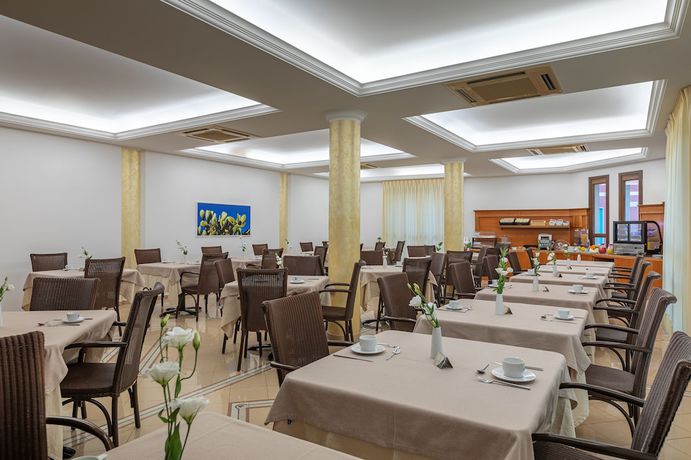 Imagen del bar/restaurante del Hotel Sabbia D\'Oro. Foto 5