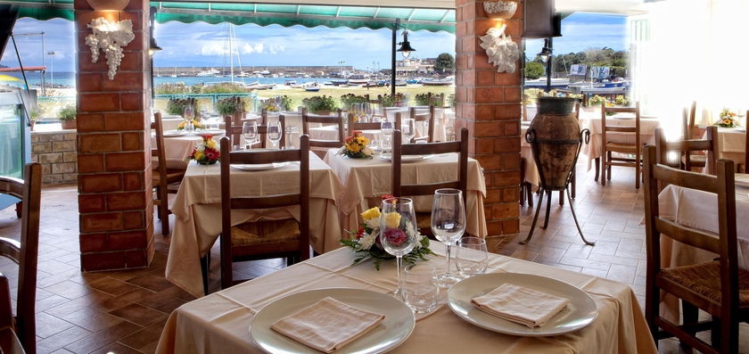 Imagen del bar/restaurante del Hotel Sabbie D'oro. Foto 3