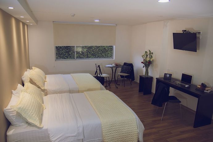 Imagen de la habitación del Hotel Sabet. Foto 15