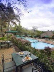 Imagen de la piscina del Hotel Sabi River Sun and Country Club. Foto 4