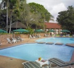 Imagen de la piscina del Hotel Sabi River Sun and Country Club. Foto 5