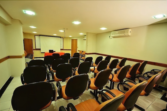 Imagen de los interiores del Hotel Sabino Palace. Foto 12