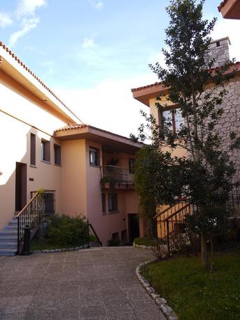 Imagen de los exteriores del Hotel Sablon. Foto 10