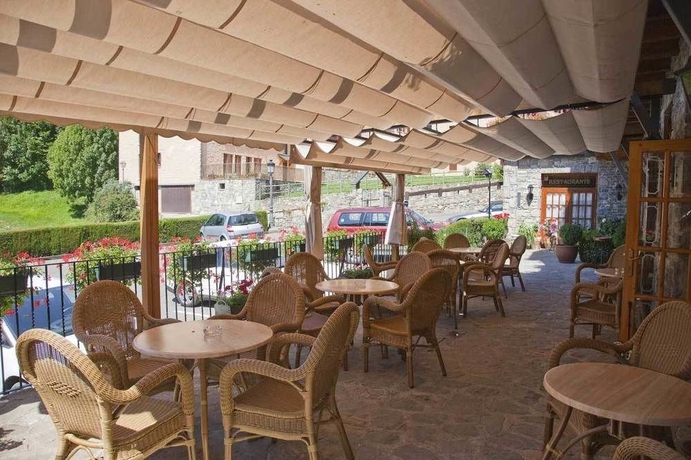 Imagen del bar/restaurante del Hotel Sabocos. Foto 3