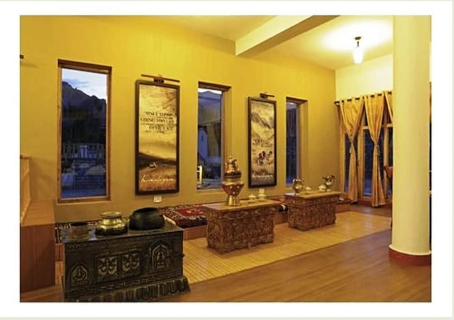Imagen de los interiores del Hotel Saboo Resorts. Foto 18
