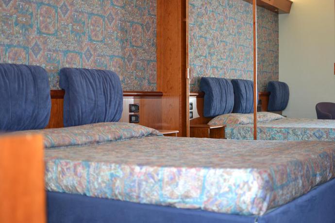 Imagen de la habitación del Hotel Sabra. Foto 5