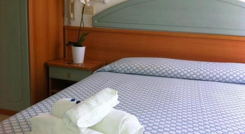 Imagen de la habitación del Hotel Sabrina Nord. Foto 6