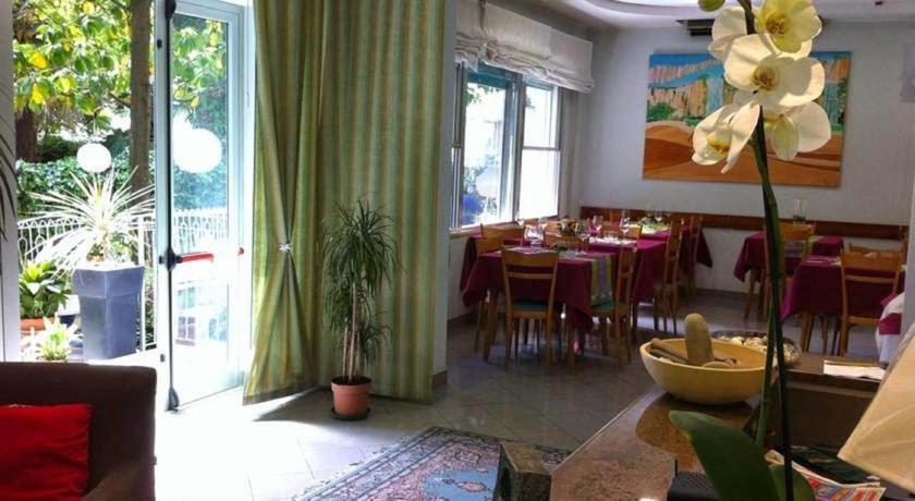 Imagen del bar/restaurante del Hotel Sabrina Nord. Foto 5