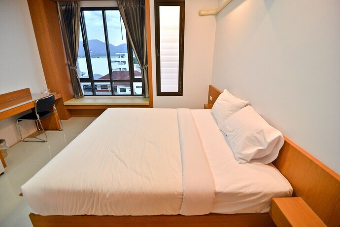 Imagen de la habitación del Hotel Sabuy Best Phayao. Foto 23