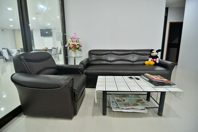 Imagen de los interiores del Hotel Sabuy Best Phayao. Foto 32