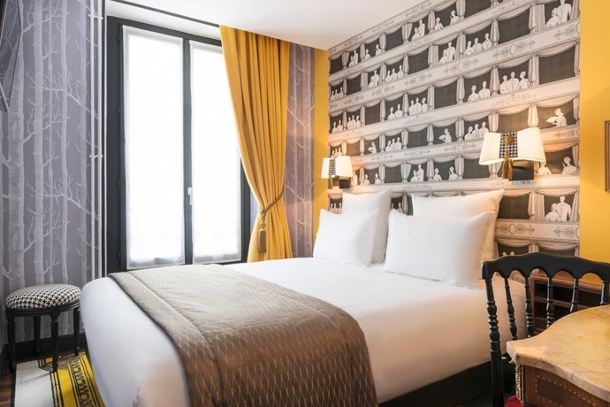 Imagen de los exteriores del Hotel Sacha. Foto 11