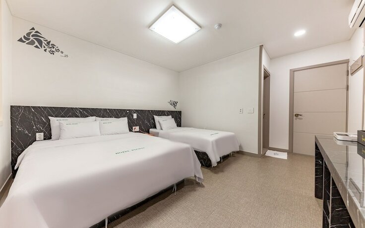 Imagen de la habitación del Hotel Sacheon Picnic. Foto 11