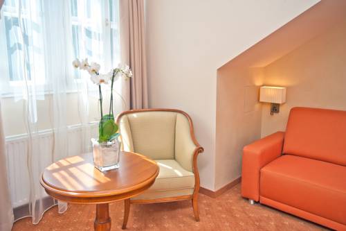 Imagen de la habitación del Hotel Sacher Baden. Foto 10