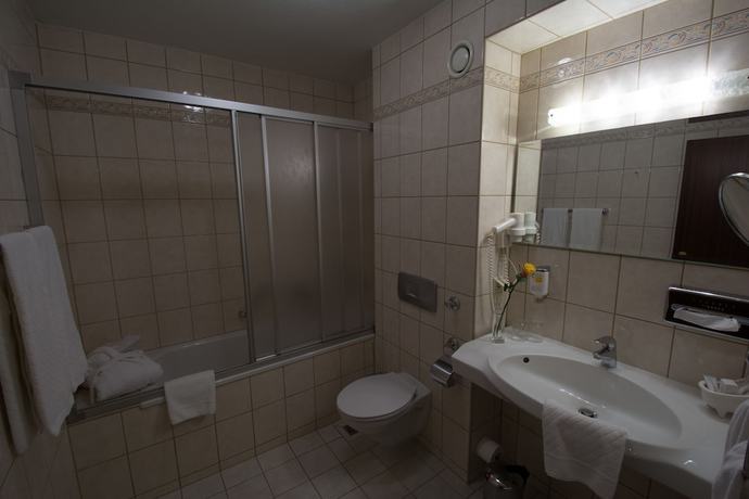 Imagen de la habitación del Hotel Sachsenwald Reinbek. Foto 7