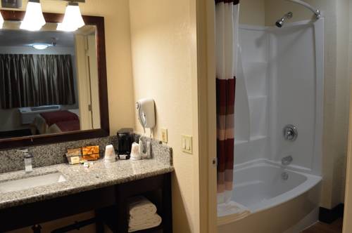 Imagen de la habitación del Hotel Sacramento Inn and Suites. Foto 4