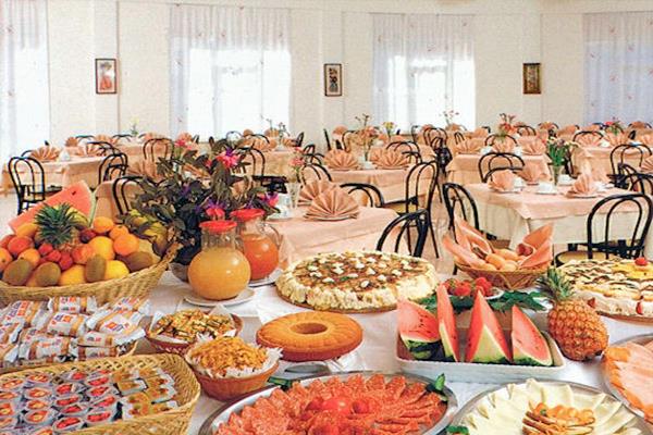 Imagen del bar/restaurante del Hotel Sacramora. Foto 2