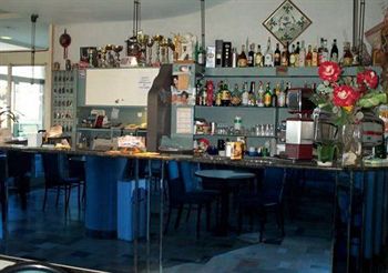 Imagen del bar/restaurante del Hotel Sacramora. Foto 3