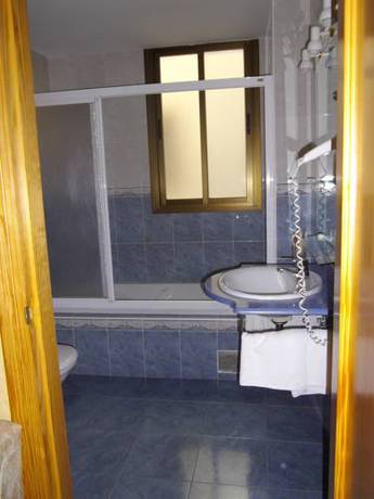 Imagen de la habitación del Hotel Sacratif. Foto 14