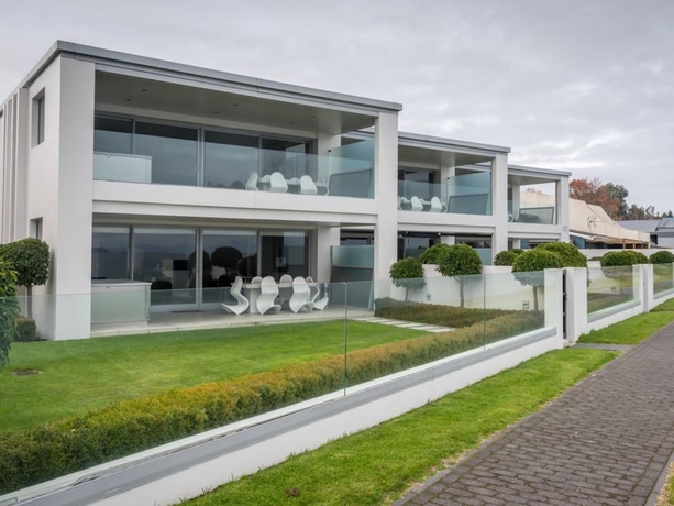 Imagen de los interiores del Hotel Sacred Waters. Foto 19