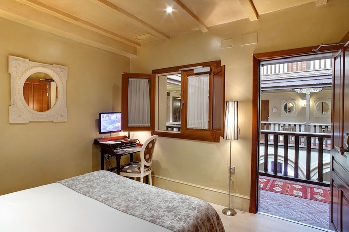 Imagen de la habitación del Hotel Sacristía De Santa Ana. Foto 6