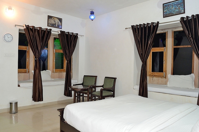 Imagen de la habitación del Hotel Sadanira Resort. Foto 7