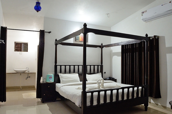Imagen de la habitación del Hotel Sadanira Resort. Foto 9