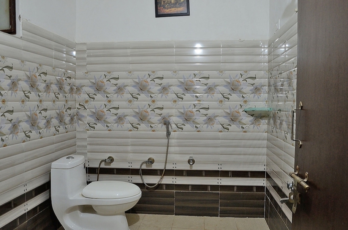 Imagen de la habitación del Hotel Sadanira Resort. Foto 18