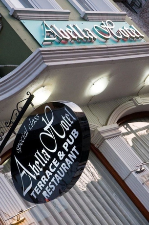 Imagen de los exteriores del Hotel Sadaret and Suites Istanbul. Foto 12