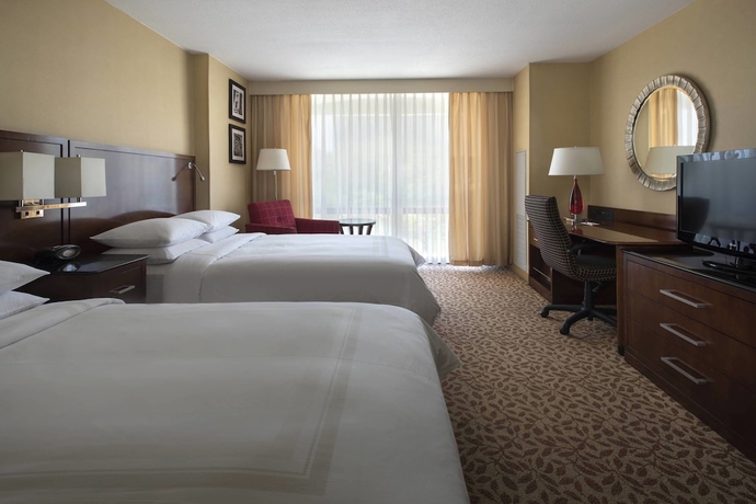 Imagen de la habitación del Hotel Saddle Brook Marriott. Foto 5